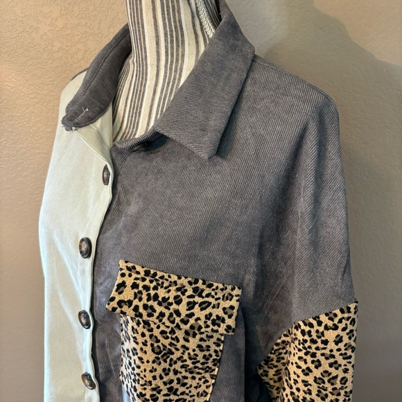 New SHEIN Shirt Two-Tone Leopard Button Down Cream Gray Ribbed Long Sleeve - Picture 8 of 14